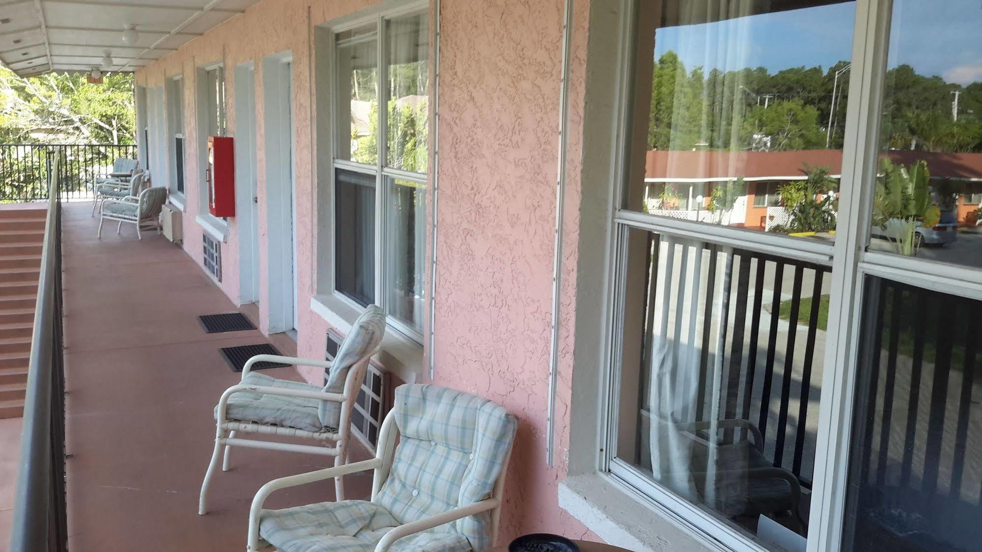 Conty'S Motel North North Naples Exterior foto